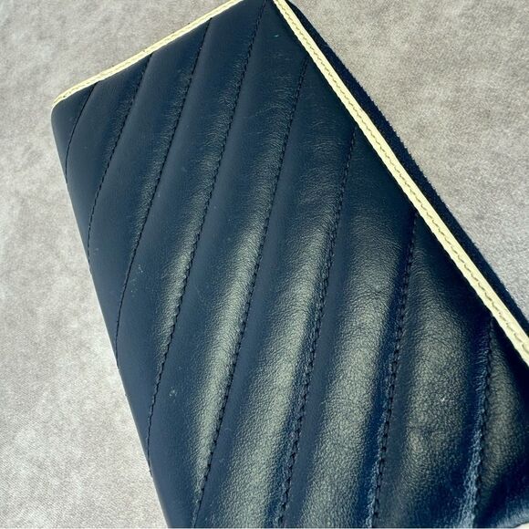 Gucci Marmont Torchon Diagonal Quilted Navy Leather Wallet - Picture 5 of 14
